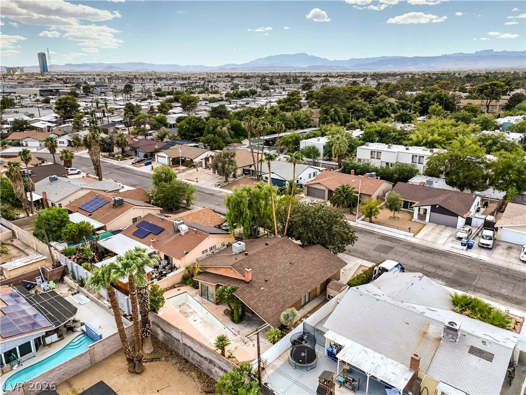 2617 YARDLEY, Las Vegas, NV 89102