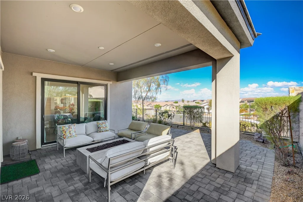 22 Desert Ivy, Henderson, NV 89011