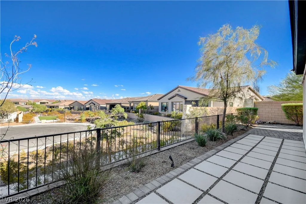 22 Desert Ivy, Henderson, NV 89011