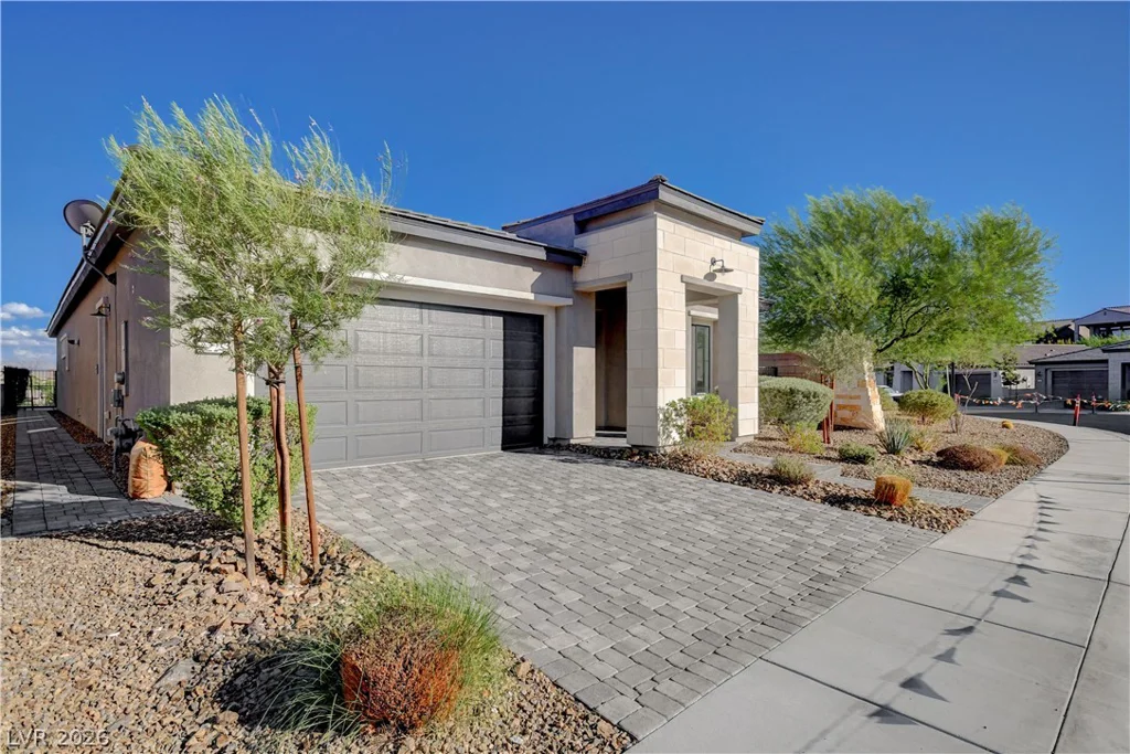 22 Desert Ivy, Henderson, NV 89011