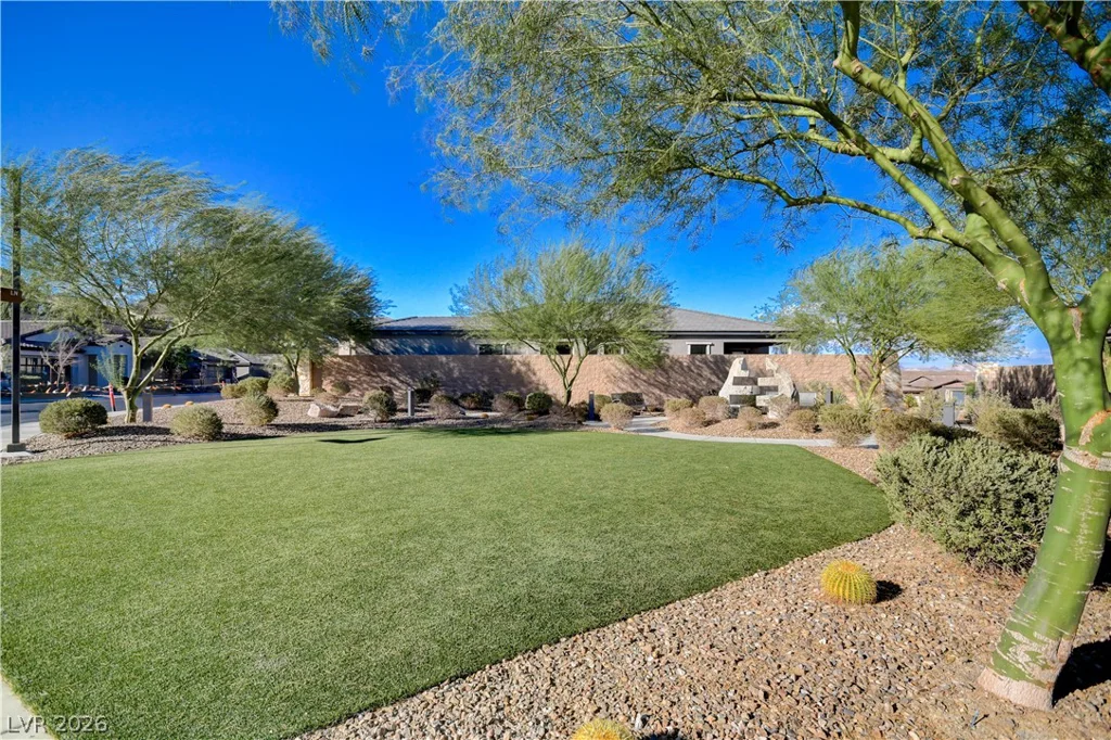 22 Desert Ivy, Henderson, NV 89011