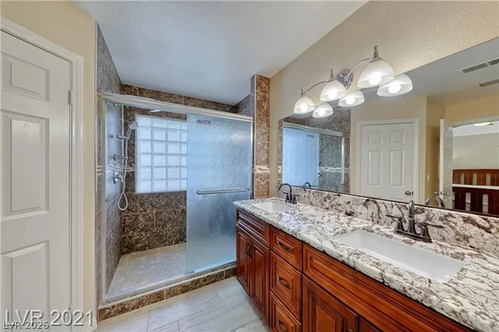 6729 Airdale, Las Vegas, NV 89103