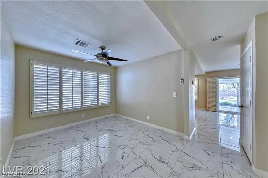 6729 Airdale, Las Vegas, NV 89103