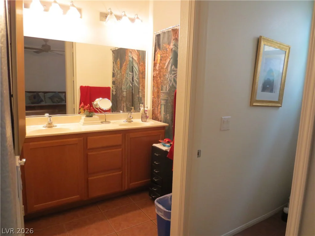 1084 Maple Bend, Las Vegas, NV 89138