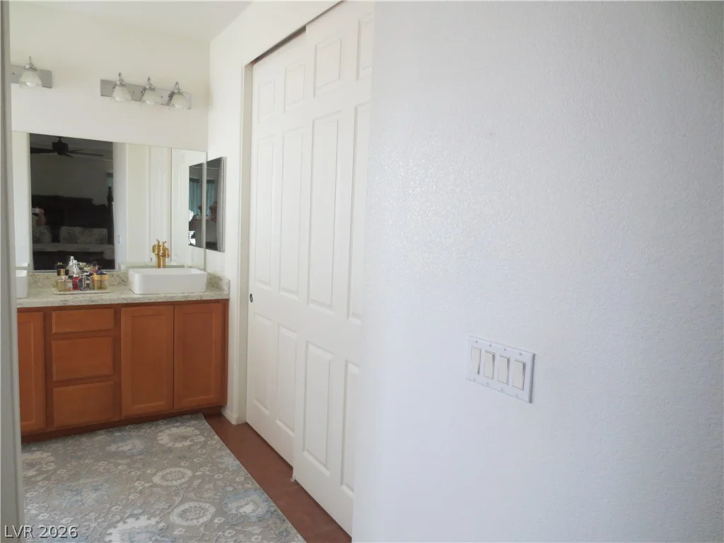 1084 Maple Bend, Las Vegas, NV 89138