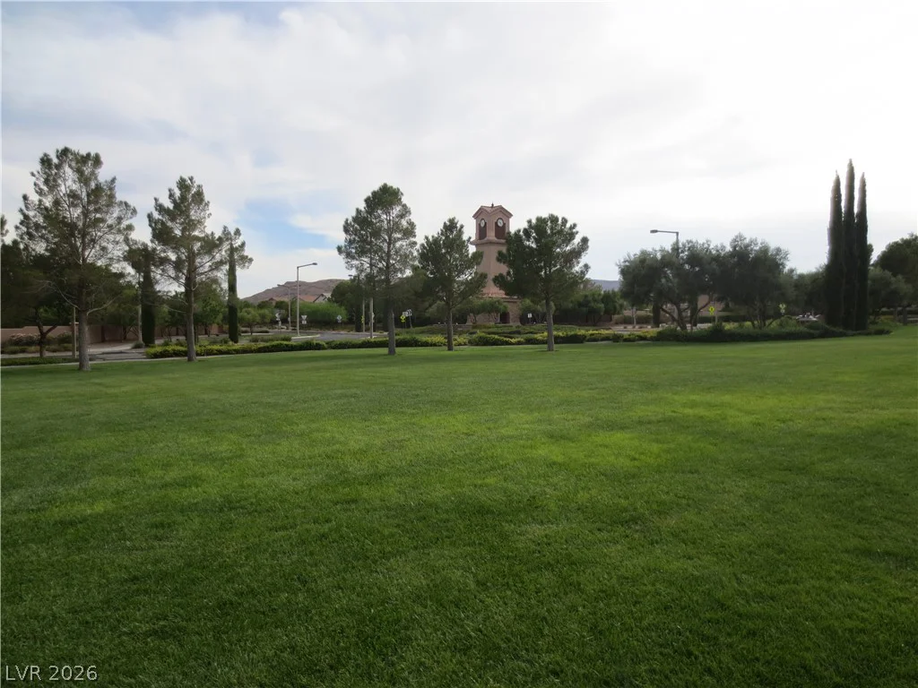 1084 Maple Bend, Las Vegas, NV 89138