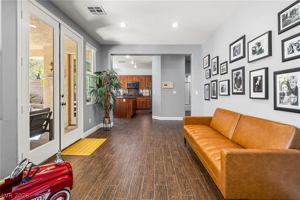 9345 Outer Banks, Las Vegas, NV 89149