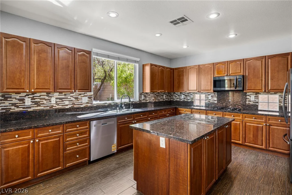 9345 Outer Banks, Las Vegas, NV 89149