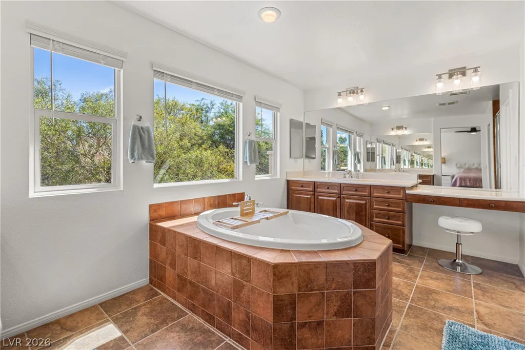 9345 Outer Banks, Las Vegas, NV 89149