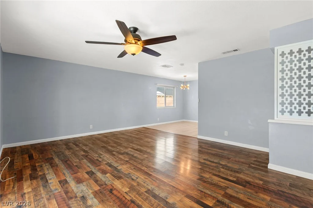 6517 Aberdeen, Las Vegas, NV 89107