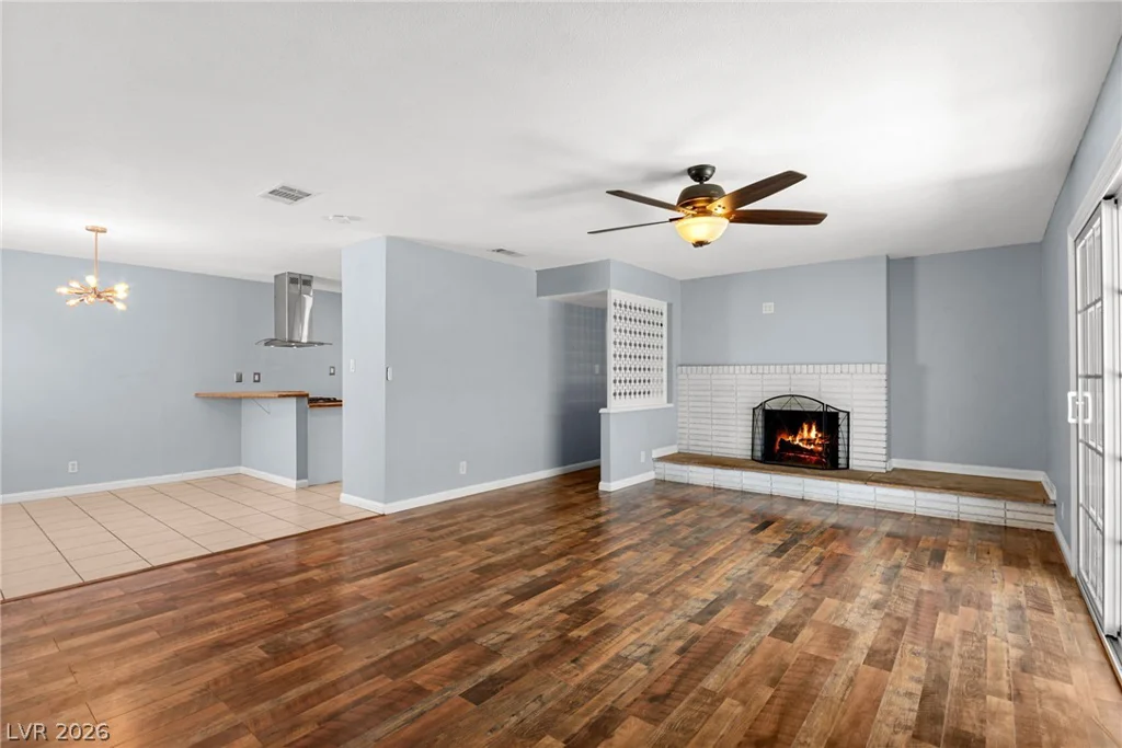 6517 Aberdeen, Las Vegas, NV 89107