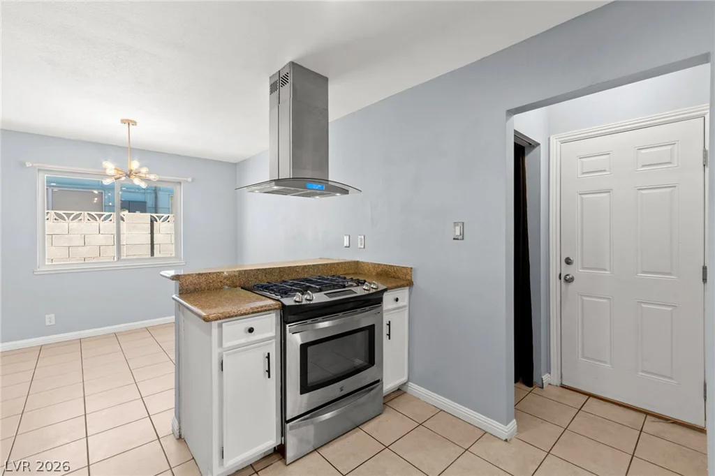 6517 Aberdeen, Las Vegas, NV 89107