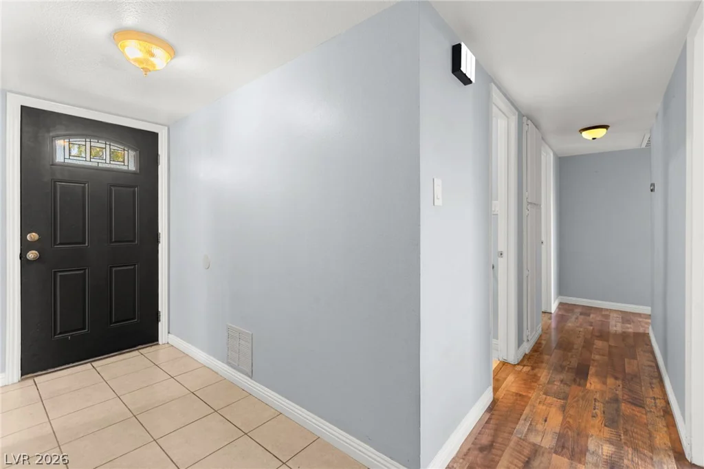 6517 Aberdeen, Las Vegas, NV 89107