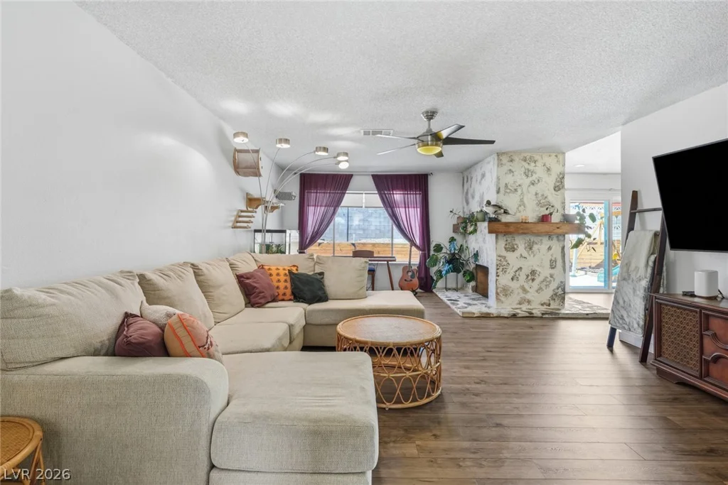 140 Sam Jonas, Las Vegas, NV 89145