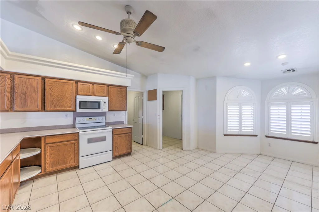 3720 Pahrump Valley, Pahrump, NV 89048
