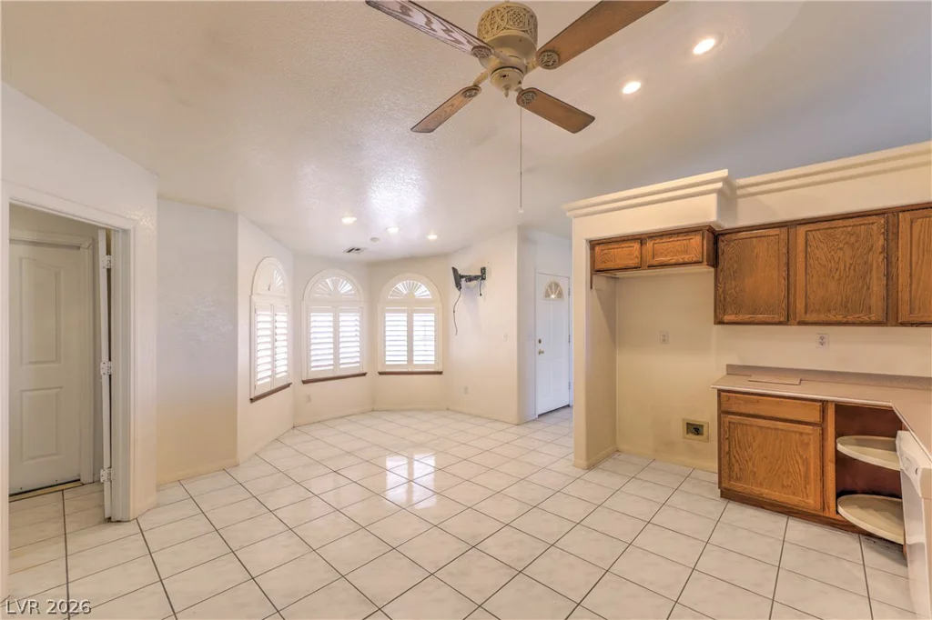 3720 Pahrump Valley, Pahrump, NV 89048