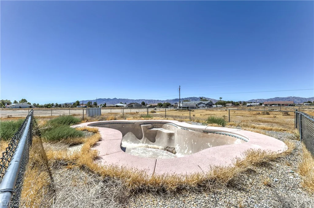 3720 Pahrump Valley, Pahrump, NV 89048