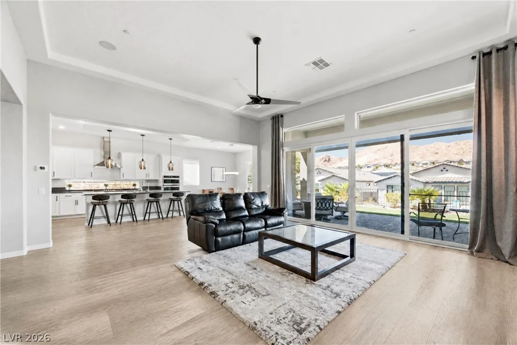 51 Thorn Creek, Henderson, NV 89011