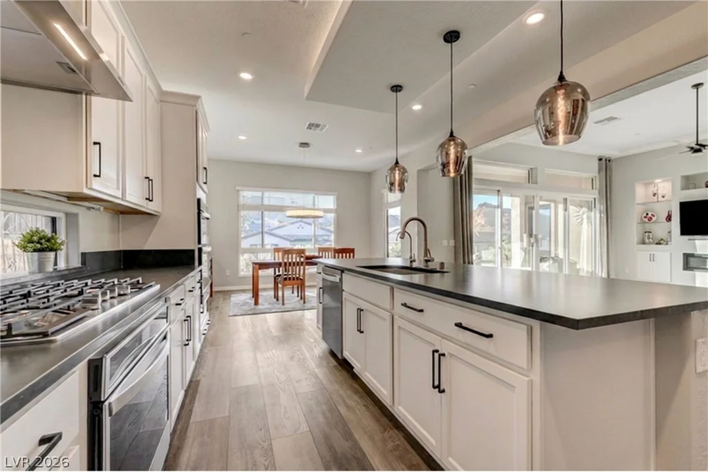 51 Thorn Creek, Henderson, NV 89011