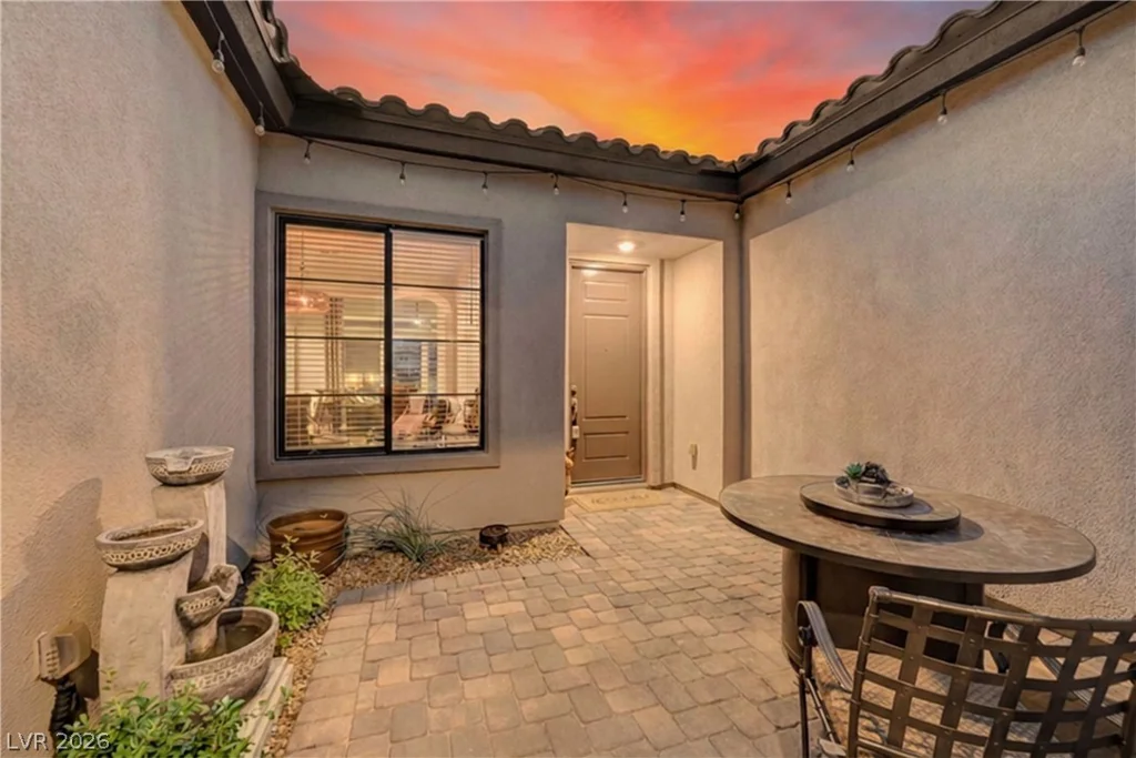 51 Thorn Creek, Henderson, NV 89011