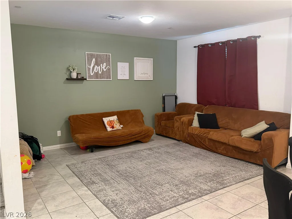 6562 Silver Estates, North Las Vegas, NV 89086