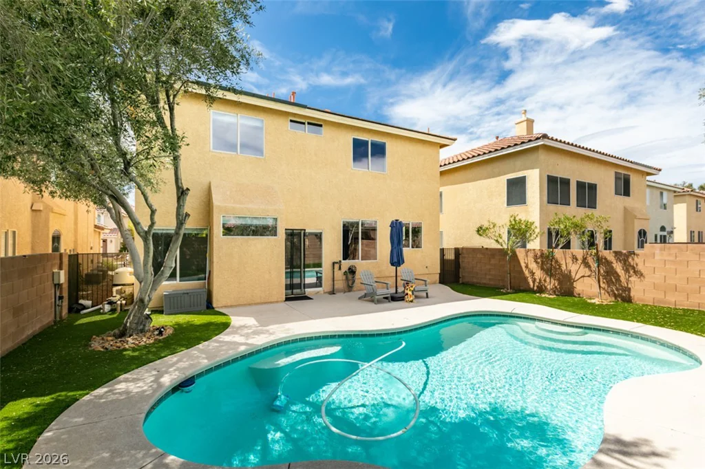 10908 Royal Highlands, Las Vegas, NV 89141