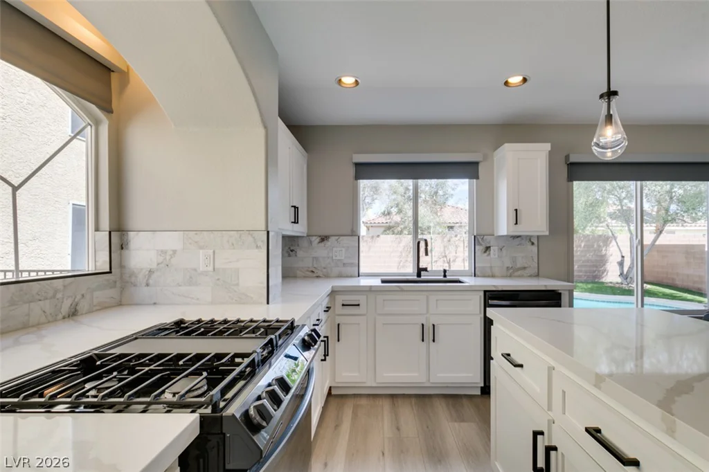 10908 Royal Highlands, Las Vegas, NV 89141