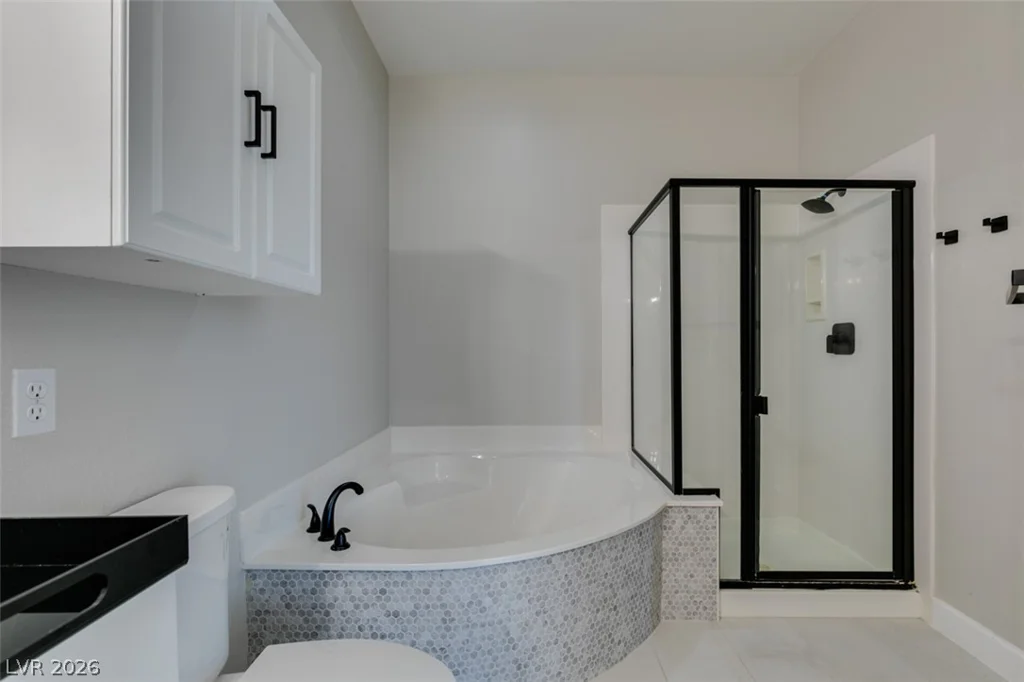 10908 Royal Highlands, Las Vegas, NV 89141