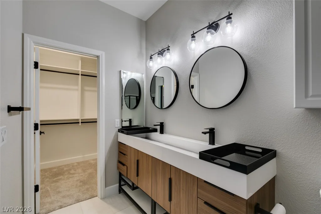 10908 Royal Highlands, Las Vegas, NV 89141