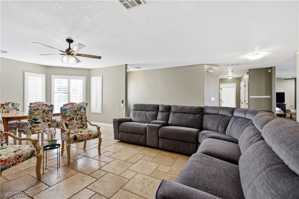 100 Highland, Henderson, NV 89015