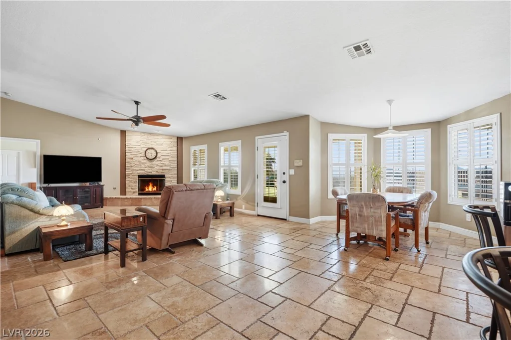 100 Highland, Henderson, NV 89015