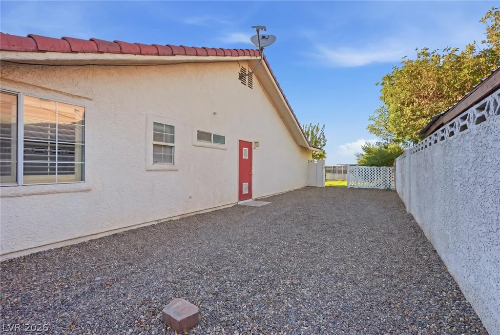 100 Highland, Henderson, NV 89015