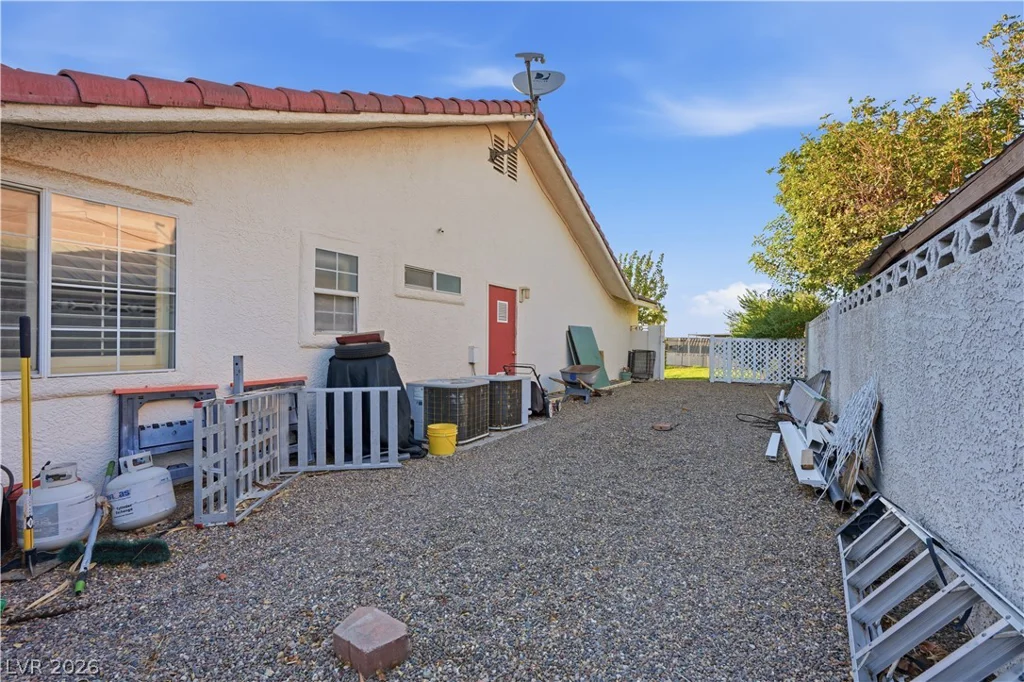100 Highland, Henderson, NV 89015