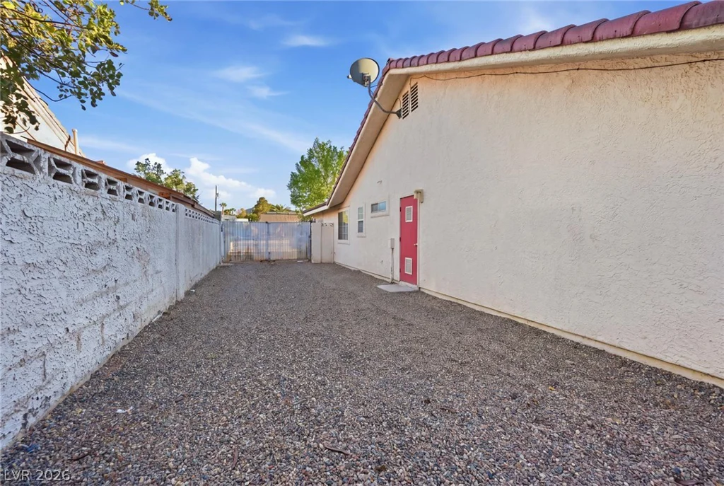 100 Highland, Henderson, NV 89015