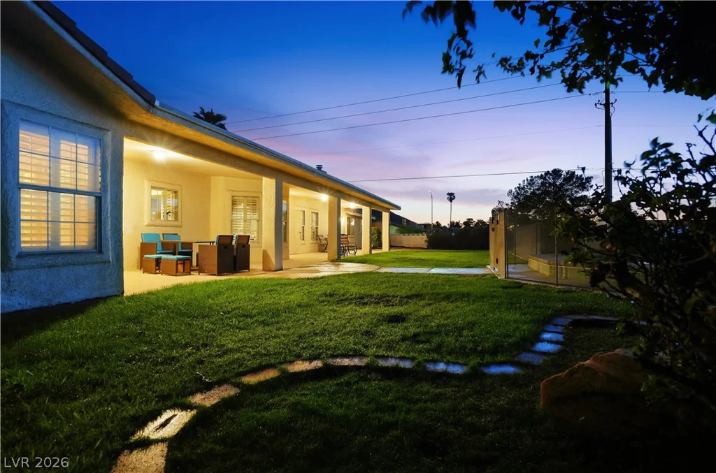 100 Highland, Henderson, NV 89015
