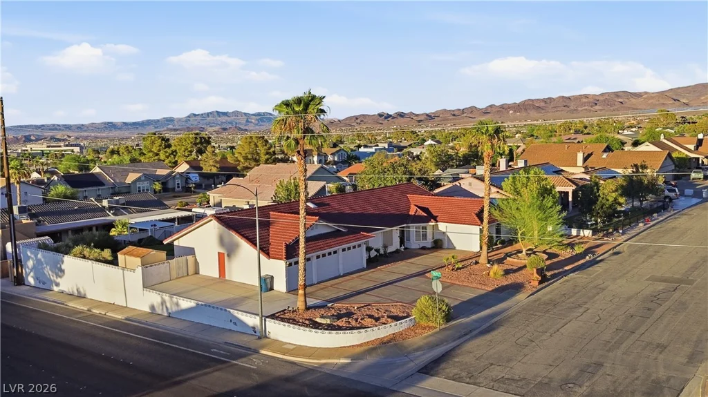 100 Highland, Henderson, NV 89015