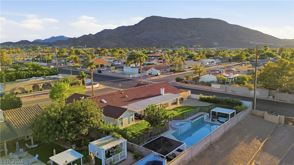 100 Highland, Henderson, NV 89015