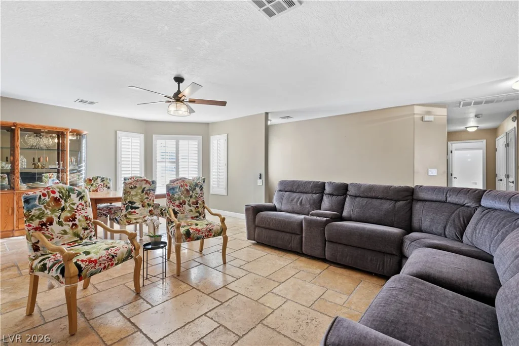 100 Highland, Henderson, NV 89015