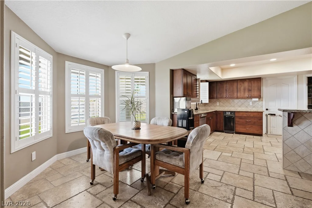 100 Highland, Henderson, NV 89015