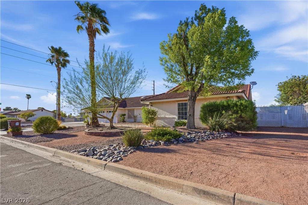 100 Highland, Henderson, NV 89015