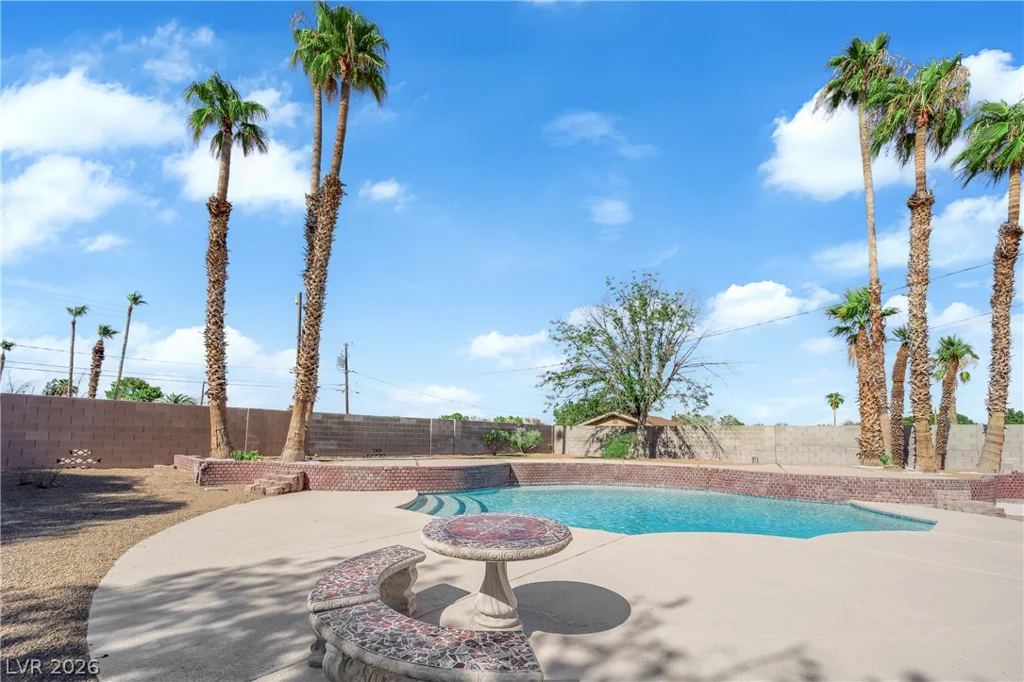 2880 Casey, Las Vegas, NV 89120