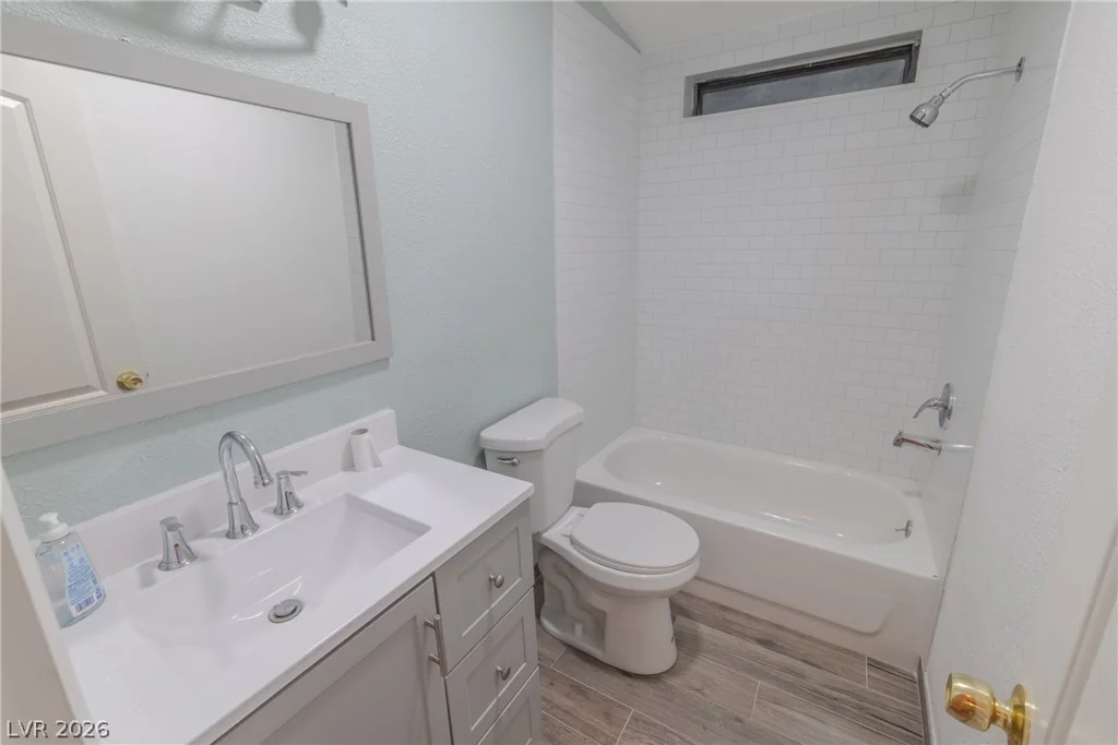 5676 Hobble Creek, Las Vegas, NV 89120
