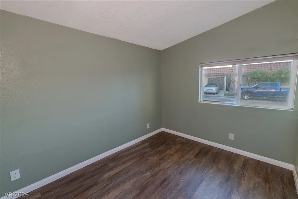 5676 Hobble Creek, Las Vegas, NV 89120