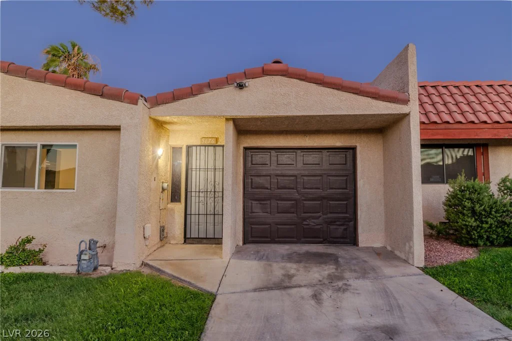 5676 Hobble Creek, Las Vegas, NV 89120