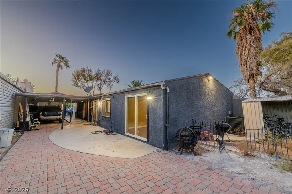 5676 Hobble Creek, Las Vegas, NV 89120