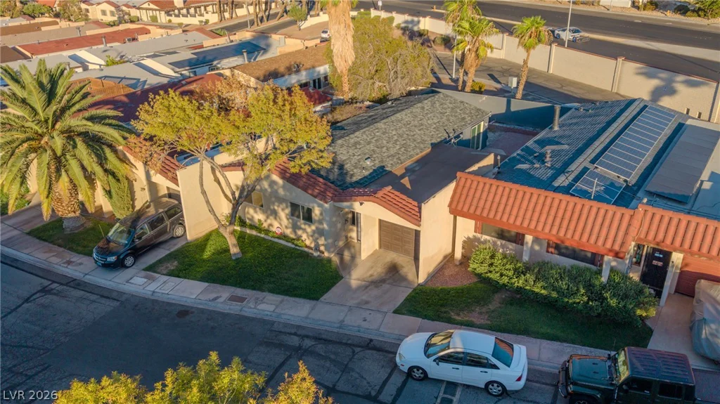 5676 Hobble Creek, Las Vegas, NV 89120