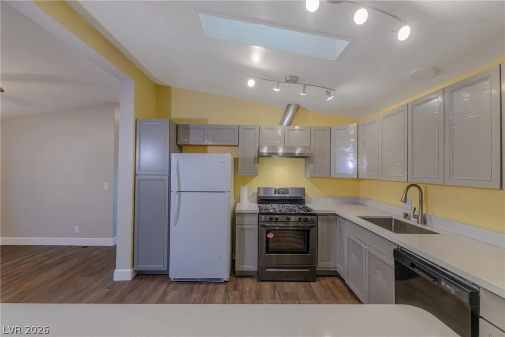 5676 Hobble Creek, Las Vegas, NV 89120