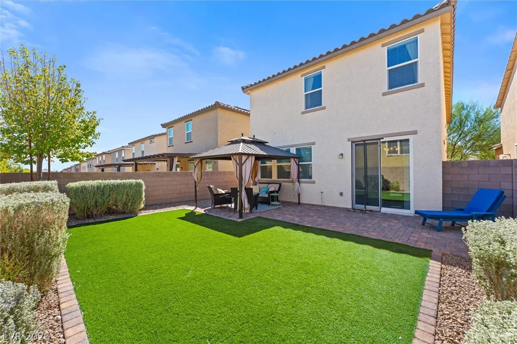 9742 Cluny, Las Vegas, NV 89178