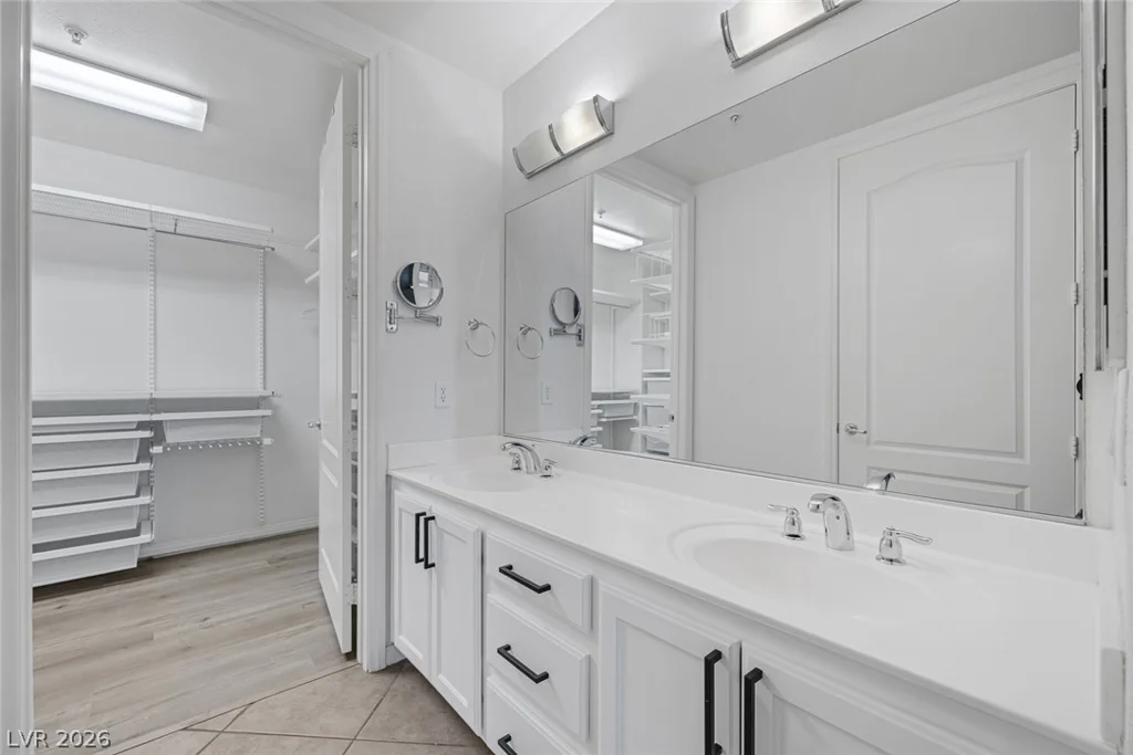 38 Serene, Las Vegas, NV 89123
