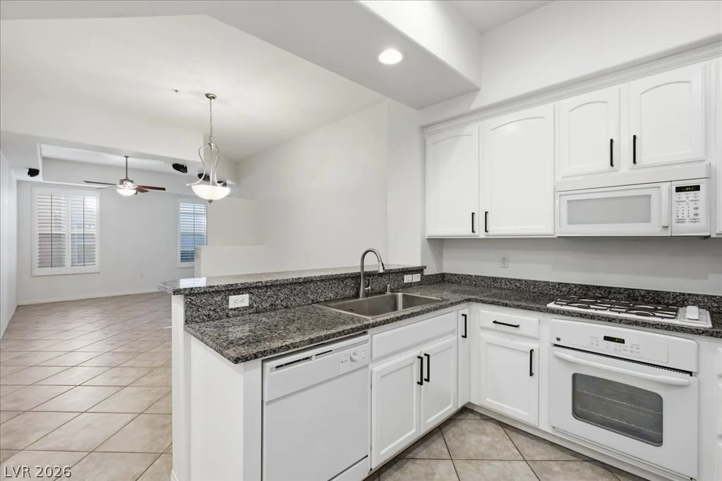 38 Serene, Las Vegas, NV 89123